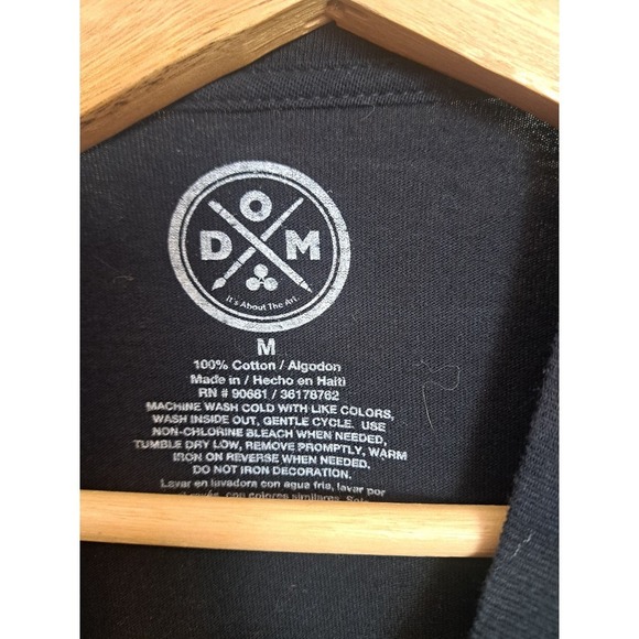 Howling Wolf Northern Lights T Shirt M Black Graphic Crewneck Short Sleeves - Picture 2 of 5